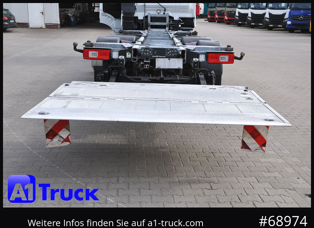 IVECO AS260SY-46 BDF LNG LBW Lenkachse Steering - Camión portacontenedore/ Intercambiable: foto 2 IVECO AS260SY-46 BDF LNG LBW Lenkachse Steering - Camión portacontenedore/ Intercambiable: foto 2