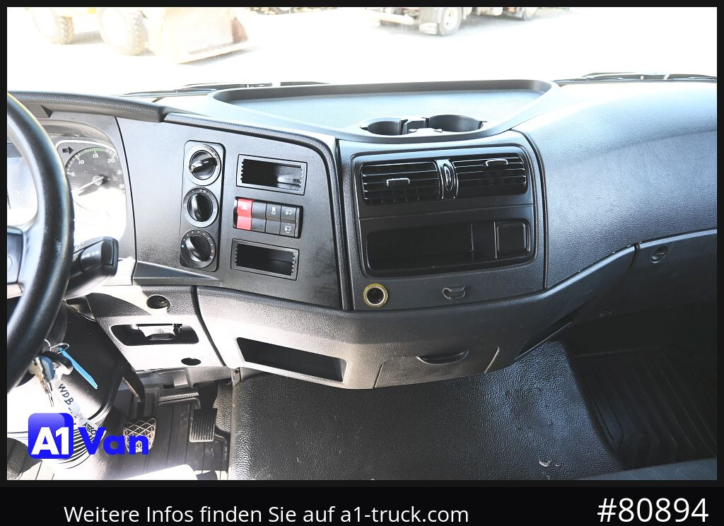 MERCEDES-BENZ Atego 816 Pritsche, 7 Meter lang , Automatik - Furgoneta caja abierta: foto 4 MERCEDES-BENZ Atego 816 Pritsche, 7 Meter lang , Automatik - Furgoneta caja abierta: foto 4