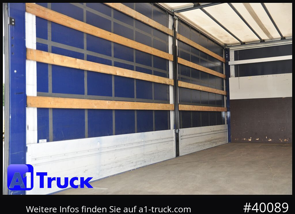 RENAULT D 240, 4x2, Ladebordwand, LBW, guter Zustand - Camión lona: foto 2 RENAULT D 240, 4x2, Ladebordwand, LBW, guter Zustand - Camión lona: foto 2