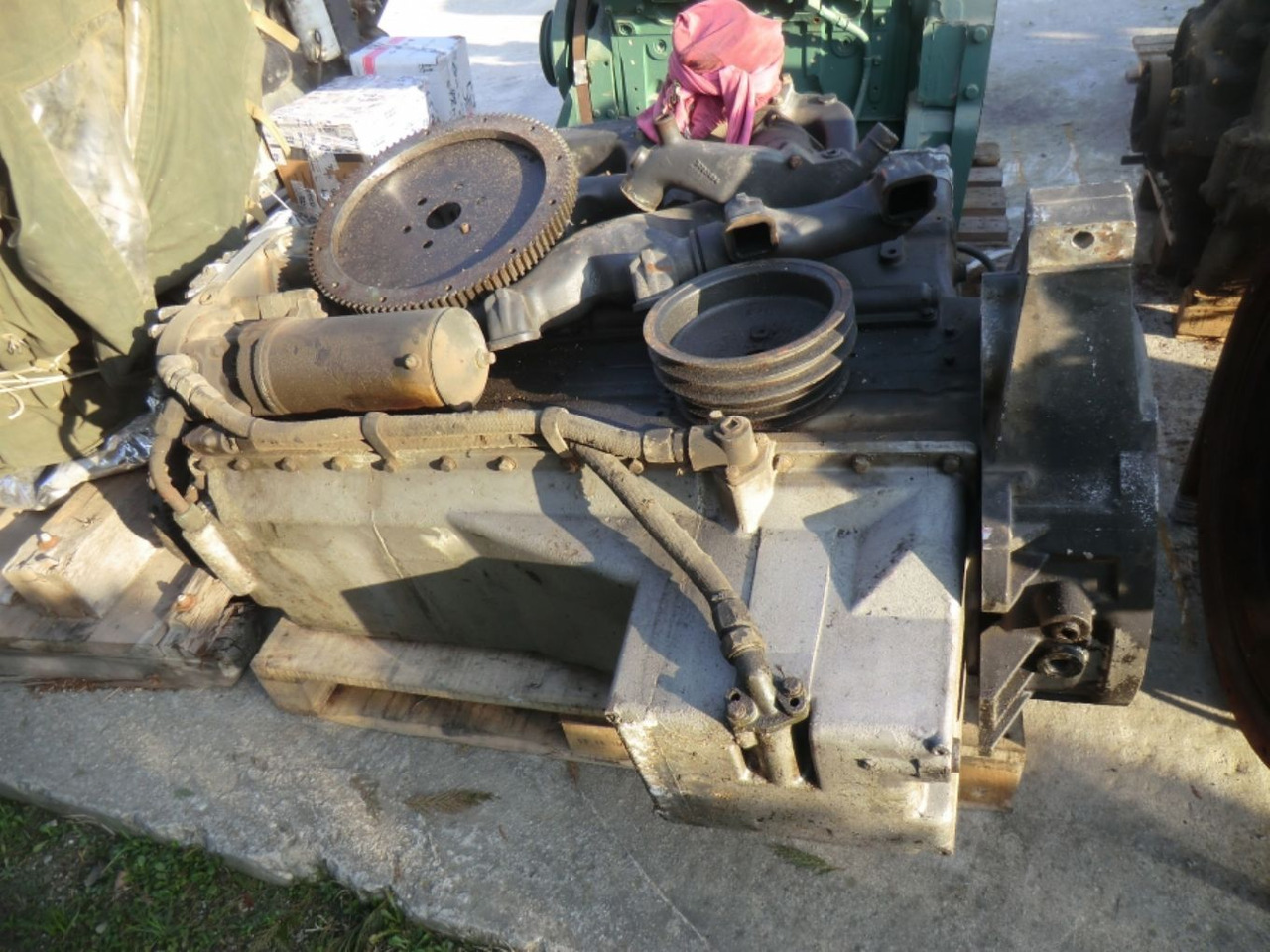 CUMMINS NHG-250 MOTORE USATO, IN SMONTAGGIO - Motor para Maquinaria de construcción: foto 2 CUMMINS NHG-250 MOTORE USATO, IN SMONTAGGIO - Motor para Maquinaria de construcción: foto 2