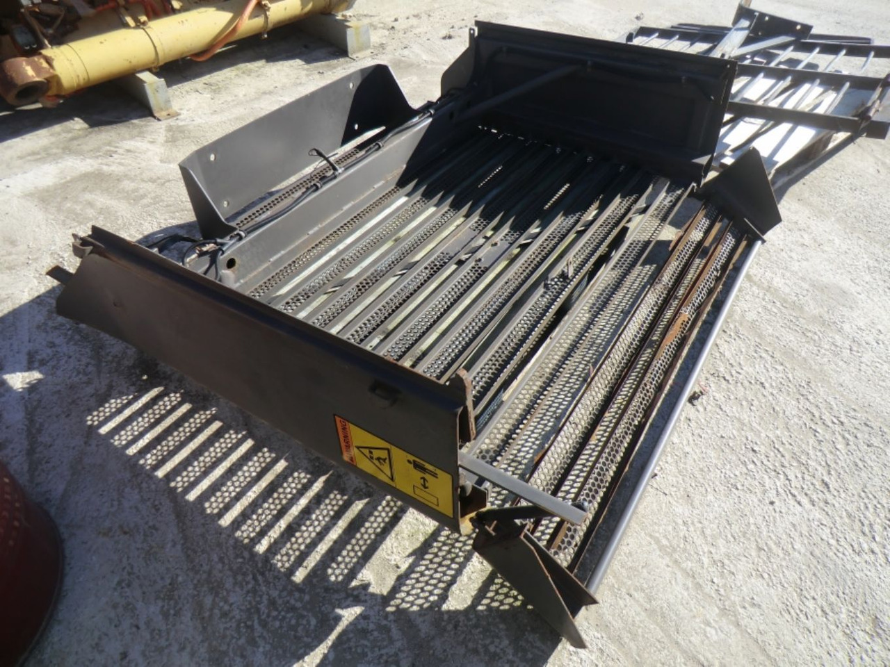 VOLVO L330E GRIGLIA - Parrilla para Maquinaria de construcción: foto 3 VOLVO L330E GRIGLIA - Parrilla para Maquinaria de construcción: foto 3
