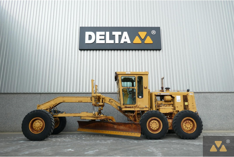 Grader Caterpillar 12G: foto 1