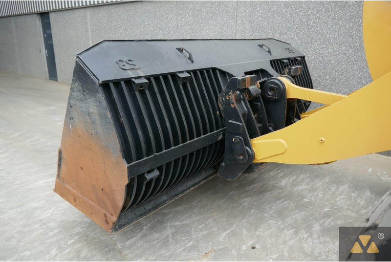 Cargadora de ruedas Caterpillar 938K: foto 16 Cargadora de ruedas Caterpillar 938K: foto 16