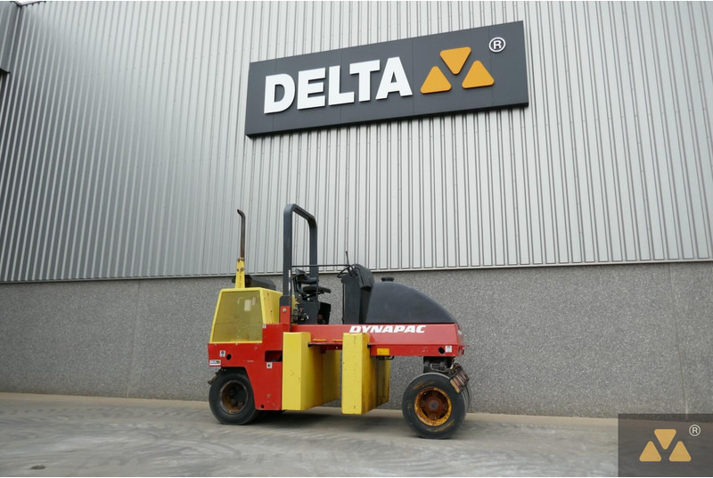 Dynapac CP142 - Rodillo de neumáticos: foto 3 Dynapac CP142 - Rodillo de neumáticos: foto 3