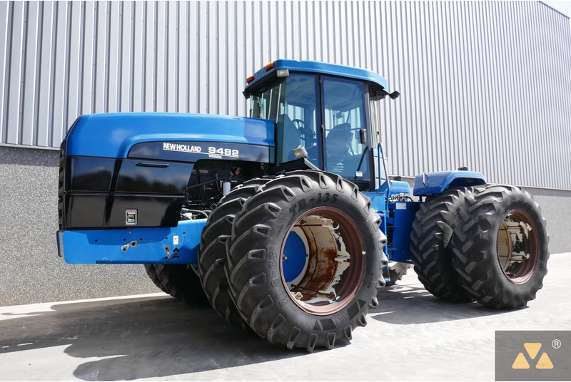 New Holland 9482 - Tractor: foto 4 New Holland 9482 - Tractor: foto 4