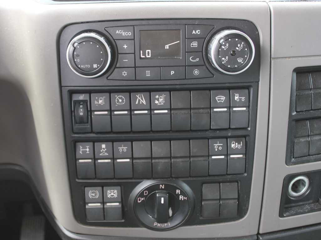 Cabeza tractora MAN TGX 18.500, EURO 6, LOW DECK, RETARDER: foto 14