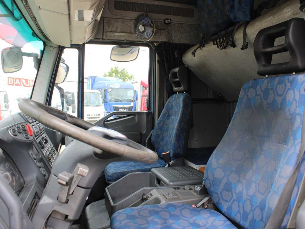Camión lona Iveco EUROCARGO 75E18, EURO 4, PNEU 80%: foto 9 Camión lona Iveco EUROCARGO 75E18, EURO 4, PNEU 80%: foto 9