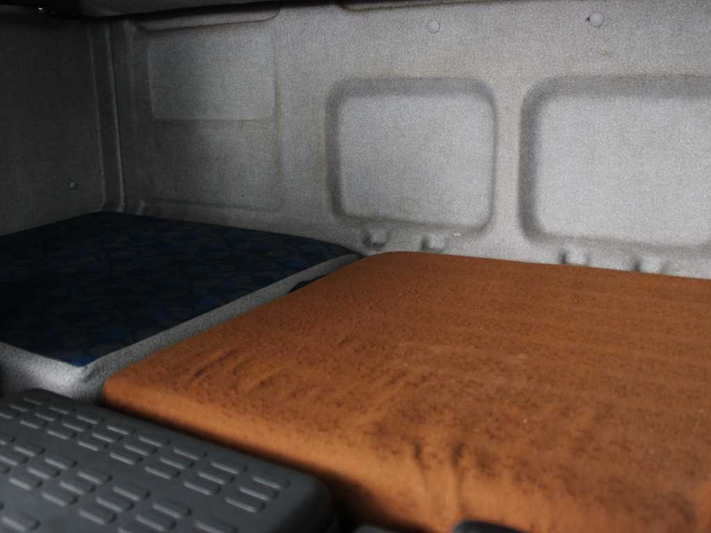 Camión lona Iveco EUROCARGO 75E18, EURO 4, PNEU 80%: foto 19 Camión lona Iveco EUROCARGO 75E18, EURO 4, PNEU 80%: foto 19