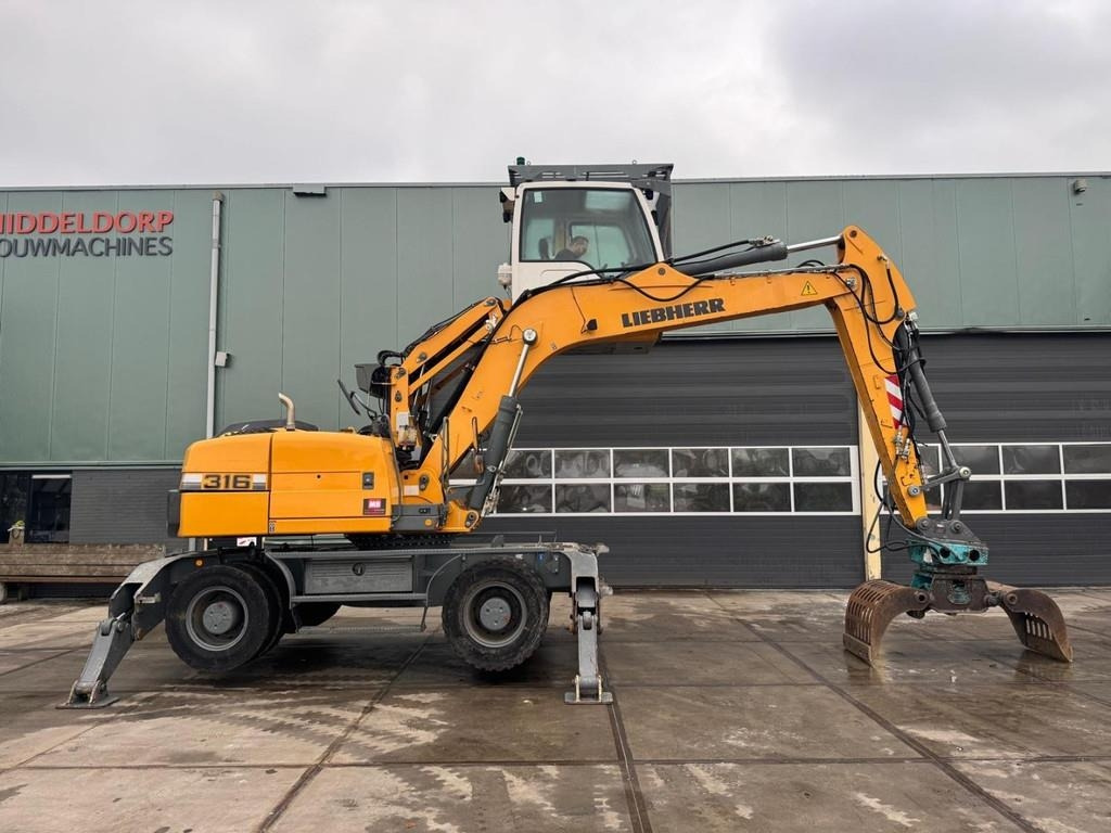 Liebherr A 316 - Manipulador de materiales: foto 3 Liebherr A 316 - Manipulador de materiales: foto 3