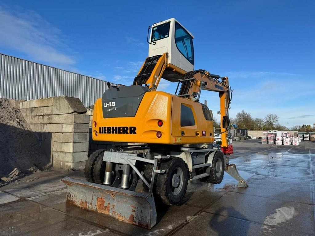 Liebherr LH 18 M - Manipulador de materiales: foto 4 Liebherr LH 18 M - Manipulador de materiales: foto 4