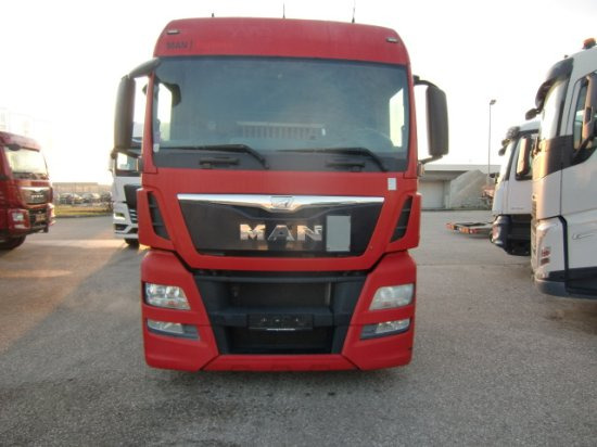 MAN TGX 18.440 XLX Low Deck, Automatik, E6 - Cabeza tractora: foto 2 MAN TGX 18.440 XLX Low Deck, Automatik, E6 - Cabeza tractora: foto 2
