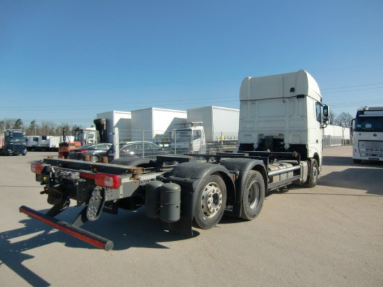 DAF XF 480 FAR BDF SSC Euro 6 Liftachse, Retarder - Camión portacontenedore/ Intercambiable: foto 4 DAF XF 480 FAR BDF SSC Euro 6 Liftachse, Retarder - Camión portacontenedore/ Intercambiable: foto 4