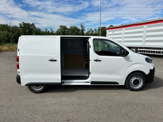 Fiat Scudo Scudo (L2) M BlueDHi 120 6-Gang, Exportpreis - Furgón: foto 4 Fiat Scudo Scudo (L2) M BlueDHi 120 6-Gang, Exportpreis - Furgón: foto 4