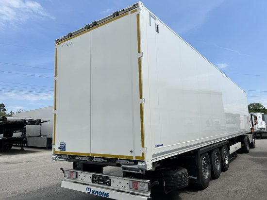 Krone SDK27 Dryliner Koffer Auflieger, Zurschienen ,5 Stück verfügbar - Semirremolque caja cerrada: foto 4 Krone SDK27 Dryliner Koffer Auflieger, Zurschienen ,5 Stück verfügbar - Semirremolque caja cerrada: foto 4