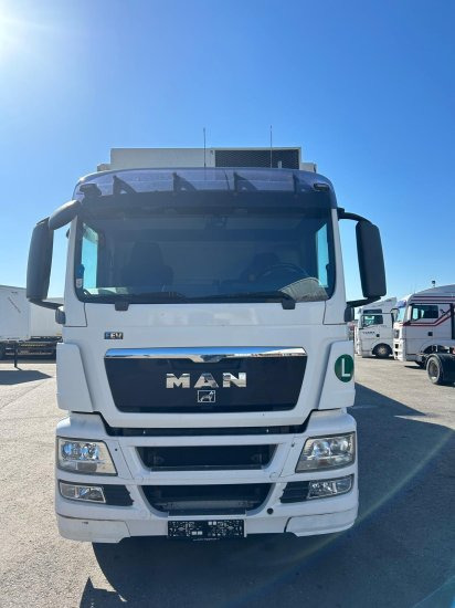MAN 26.440 6x2-2LL Tiefkühlkoffer ohne Anhänger - Camión frigorífico: foto 2 MAN 26.440 6x2-2LL Tiefkühlkoffer ohne Anhänger - Camión frigorífico: foto 2