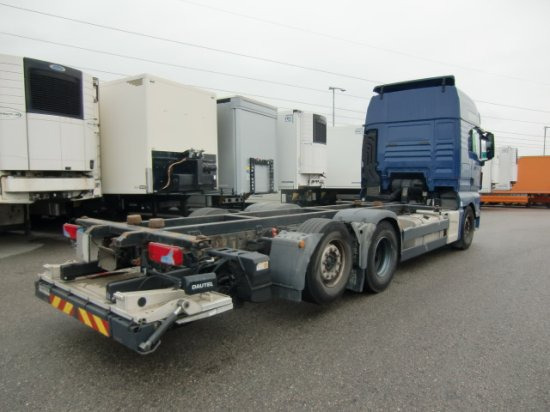 MAN TGX 26.440 BDF, XXL, Retarder, Automatik, E6, Liftachse, - Camión portacontenedore/ Intercambiable: foto 4 MAN TGX 26.440 BDF, XXL, Retarder, Automatik, E6, Liftachse, - Camión portacontenedore/ Intercambiable: foto 4
