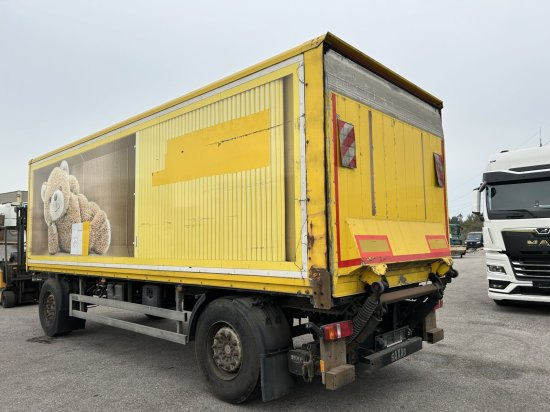 Saxas, Anhängewagen Kofferaufbau mit Hebebühne - Remolque caja cerrada: foto 4 Saxas, Anhängewagen Kofferaufbau mit Hebebühne - Remolque caja cerrada: foto 4