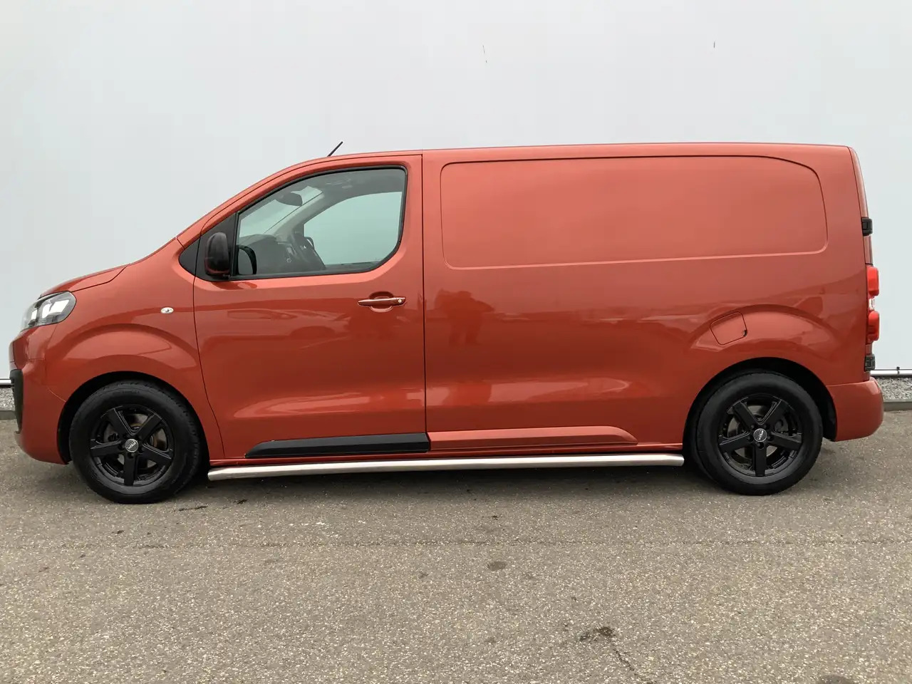 Citroen Jumpy 2.0 BlueHDI 180 Business M S&S Automaat Airco Crui - Furgón: foto 3 Citroen Jumpy 2.0 BlueHDI 180 Business M S&S Automaat Airco Crui - Furgón: foto 3