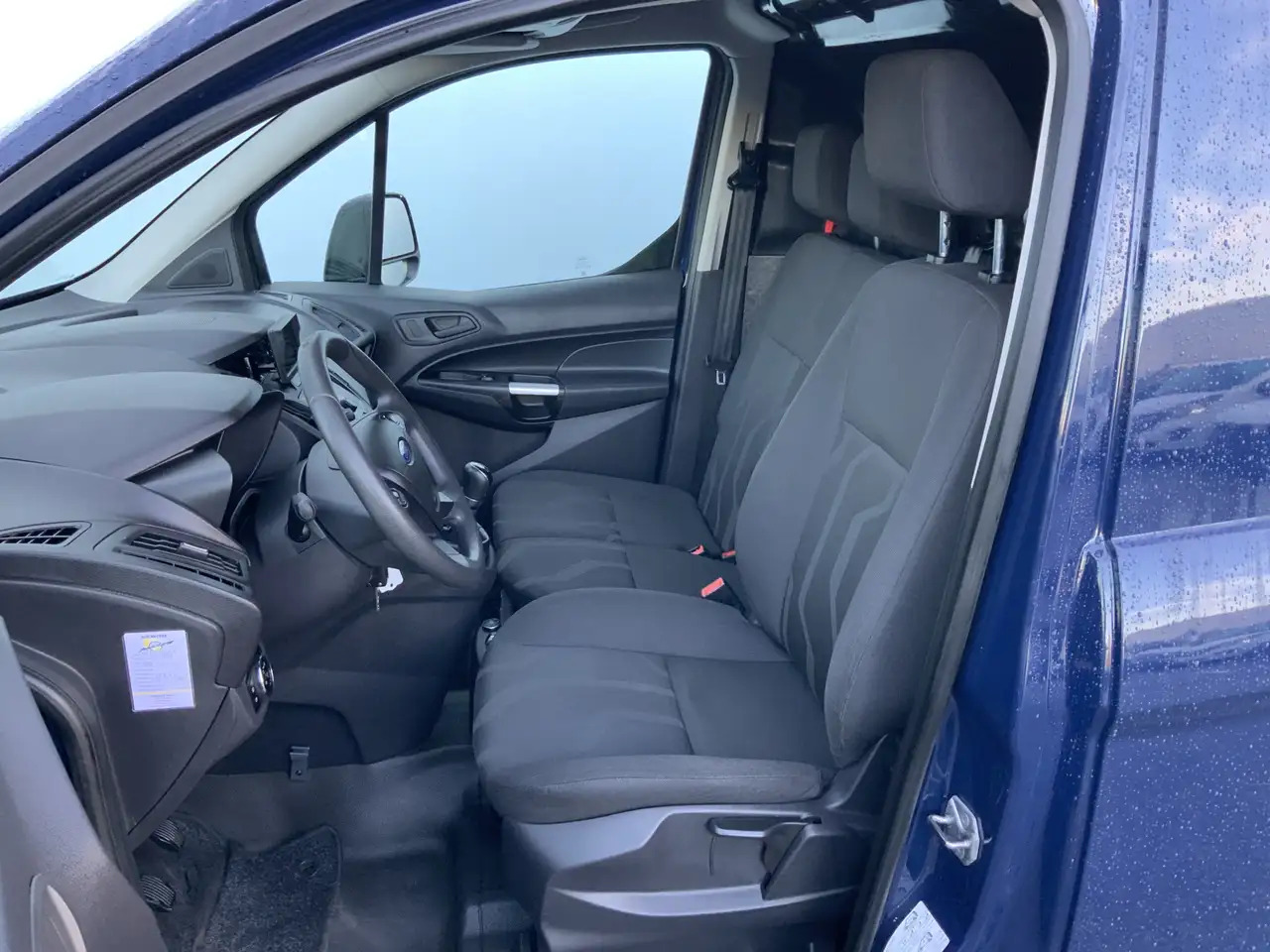 Ford Transit Connect 1.5 TDCI L1 Trend Airco Cruise Trekhaak 1200 kg Ca - Furgoneta pequeña: foto 4 Ford Transit Connect 1.5 TDCI L1 Trend Airco Cruise Trekhaak 1200 kg Ca - Furgoneta pequeña: foto 4