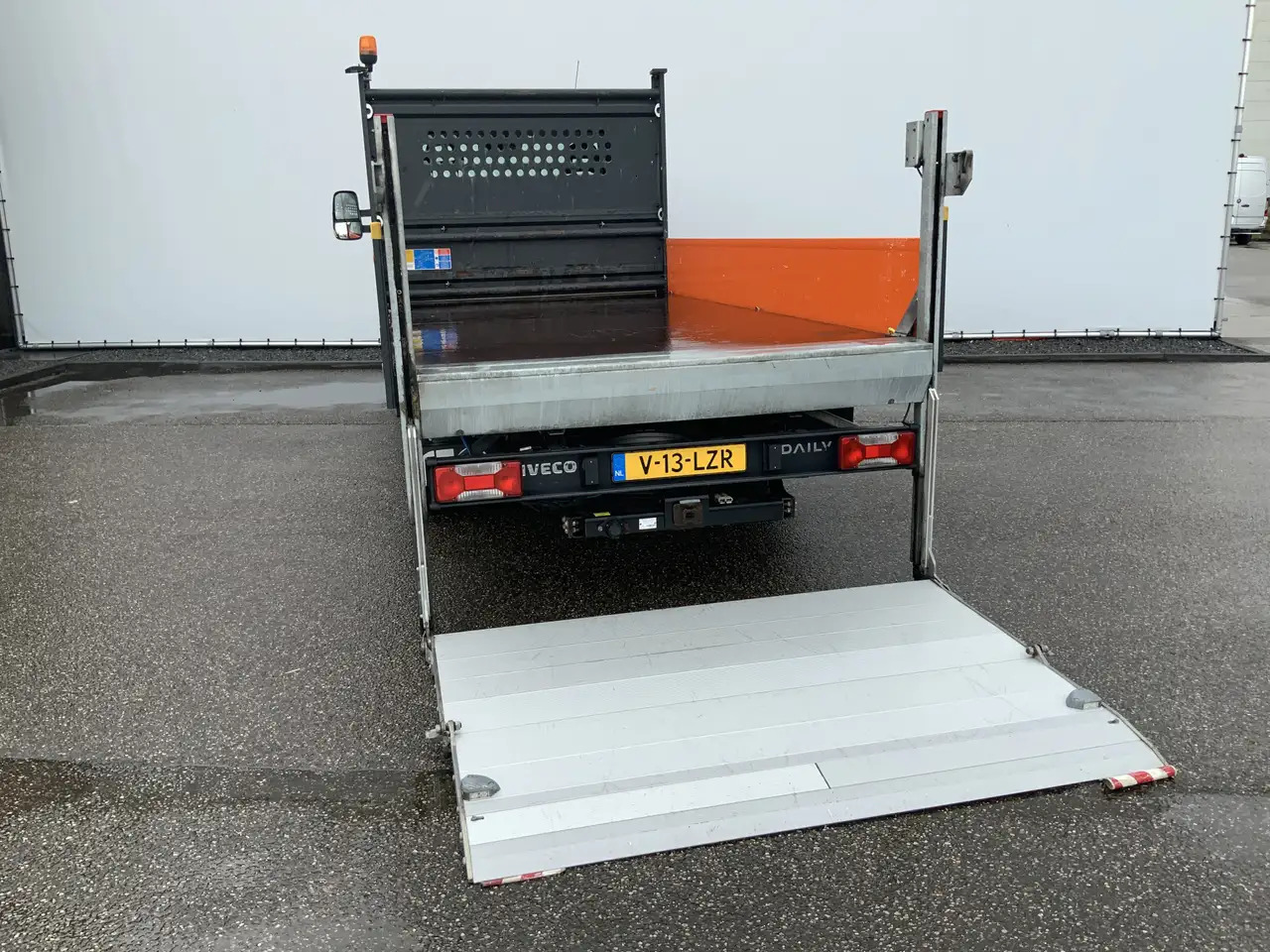 Iveco Daily 35C14 2.3 375 Pick Up & LaadLift Airco Navi Trekha - Furgoneta caja abierta: foto 4 Iveco Daily 35C14 2.3 375 Pick Up & LaadLift Airco Navi Trekha - Furgoneta caja abierta: foto 4