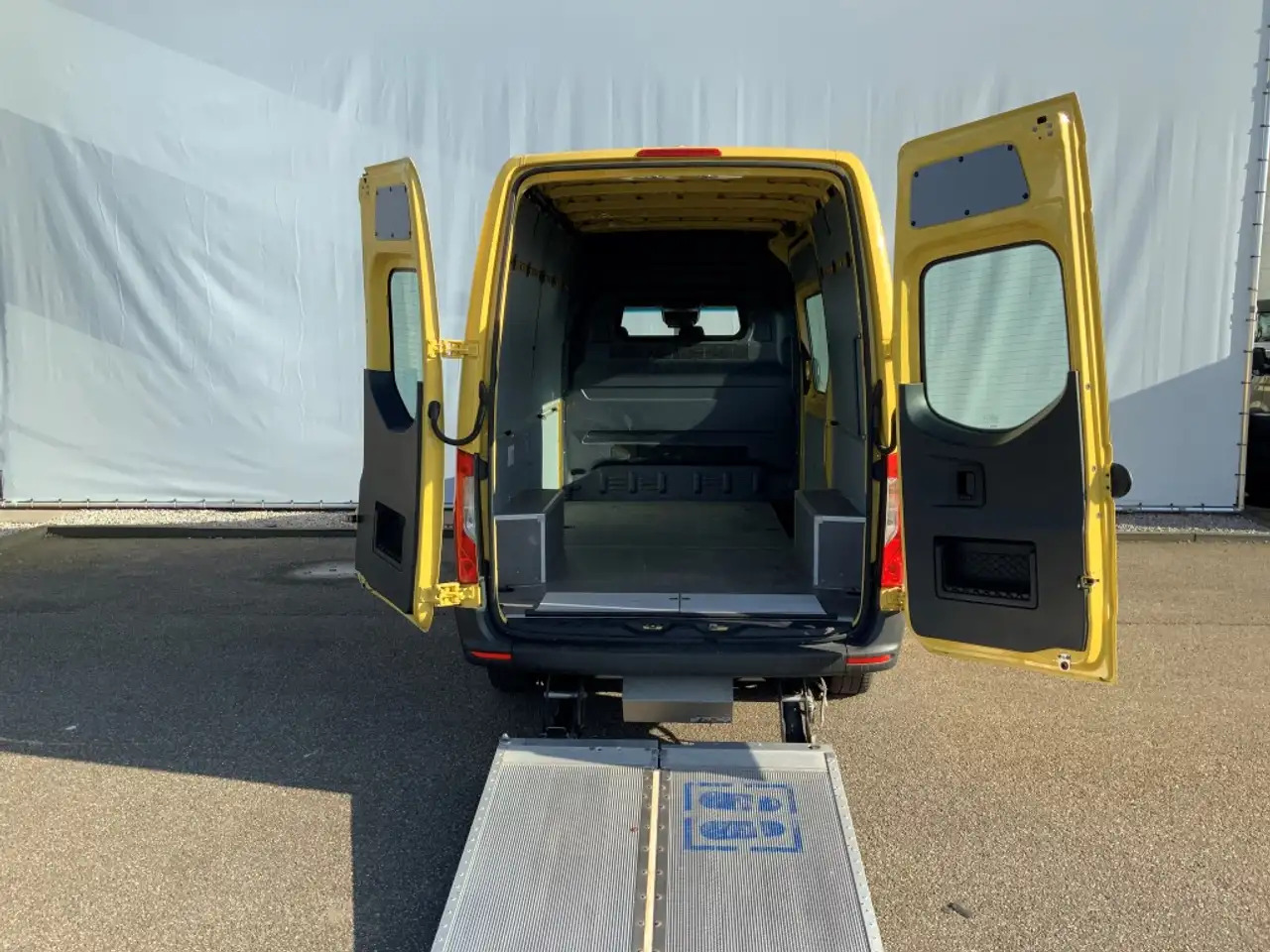 Furgón Mercedes-Benz Sprinter 314 2.2 CDI L2H2 & Laadklep& Afstandbediening Airc: foto 14