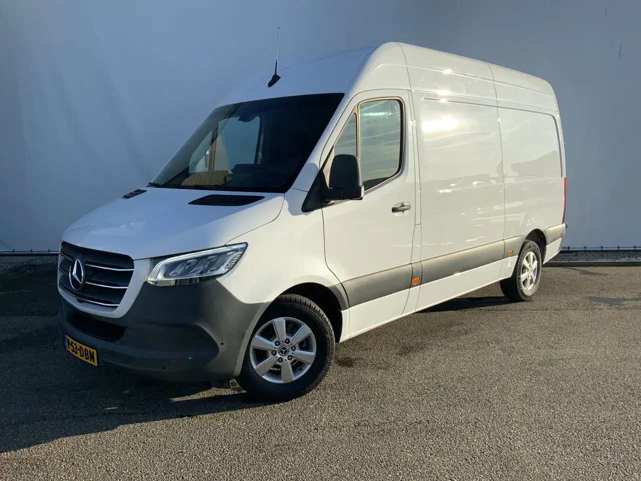 Mercedes-Benz Sprinter 319 3.0 CDI L2H2 Automaat 3 Zits Leer Airco Cruise - Furgón: foto 1 Mercedes-Benz Sprinter 319 3.0 CDI L2H2 Automaat 3 Zits Leer Airco Cruise - Furgón: foto 1