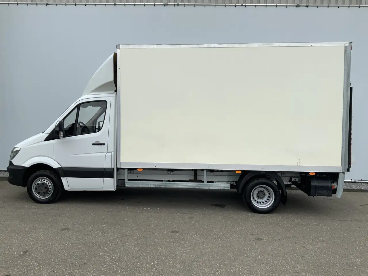Mercedes-Benz Sprinter 513 2.2 CDI 432 Meubelbak&Lift Zijdeur Cruise 3 Zi - Furgoneta caja cerrada: foto 3 Mercedes-Benz Sprinter 513 2.2 CDI 432 Meubelbak&Lift Zijdeur Cruise 3 Zi - Furgoneta caja cerrada: foto 3