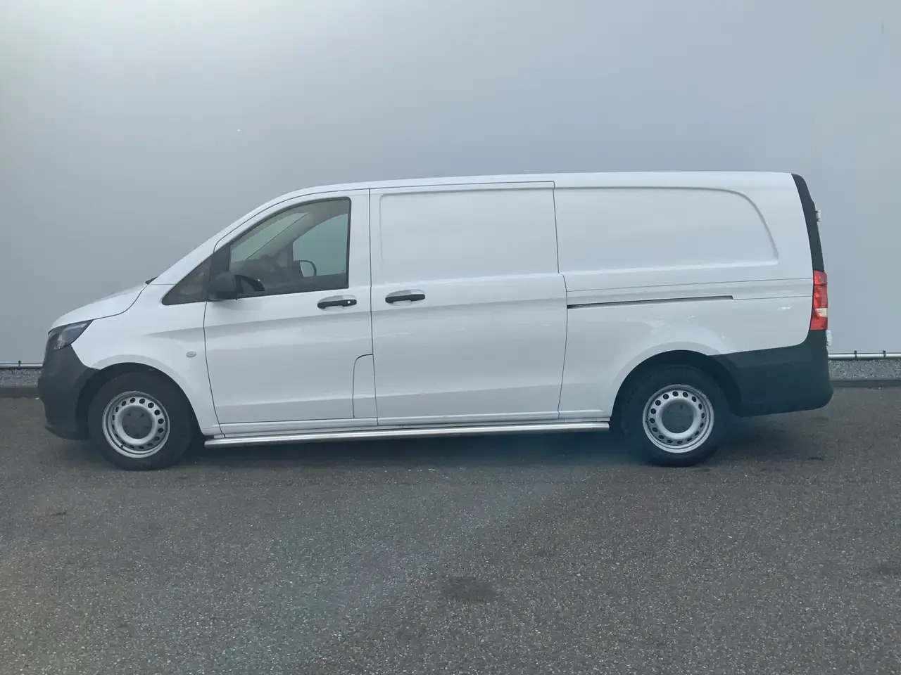 Mercedes-Benz Vito 111 CDI Functional Maxi Airco Cruise Camera Navi D - Furgón: foto 3 Mercedes-Benz Vito 111 CDI Functional Maxi Airco Cruise Camera Navi D - Furgón: foto 3