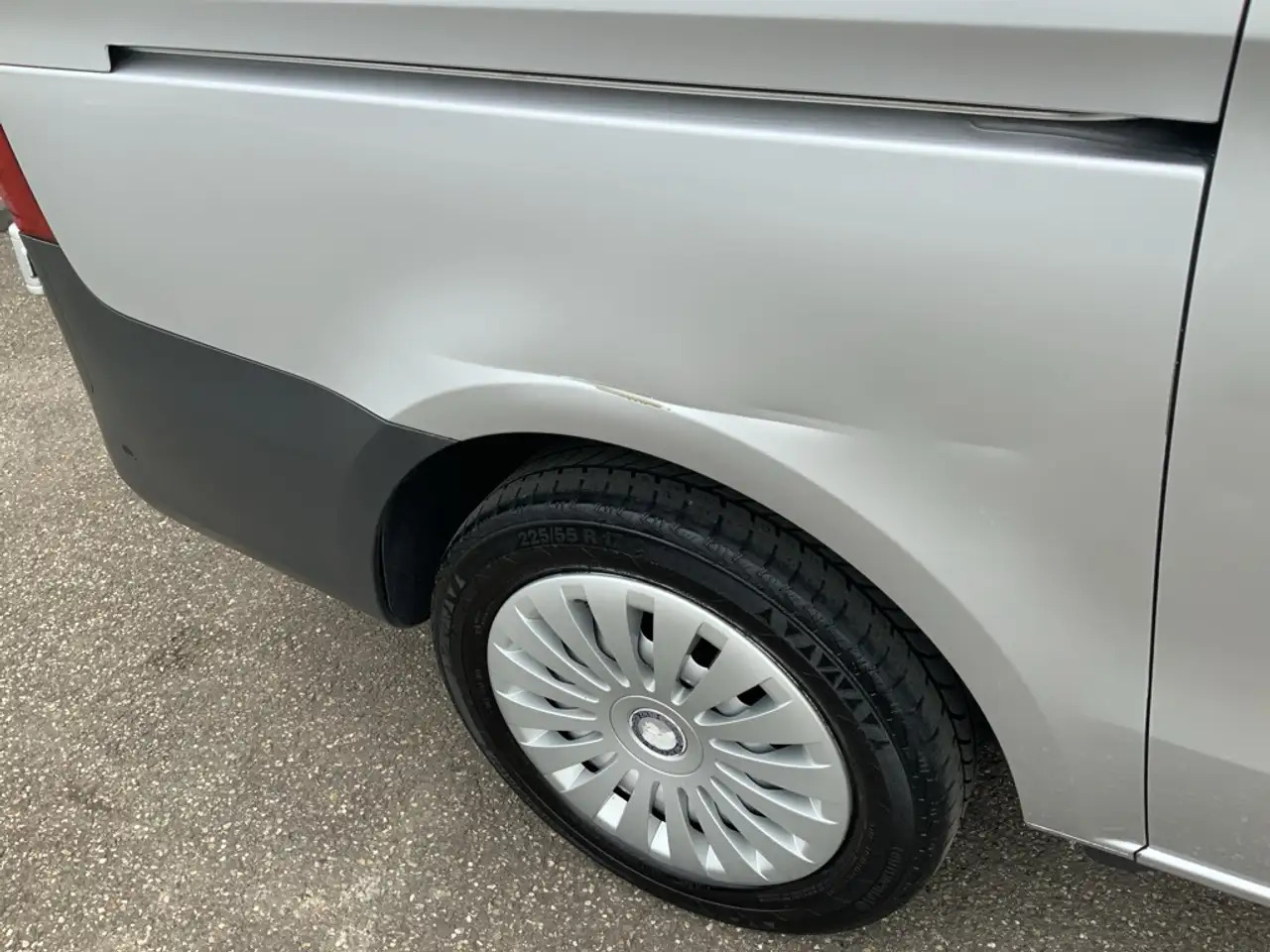 Mercedes-Benz Vito 119 CDI Lang Automaat Airco Cruise Trekhaak 2500 k - Furgón: foto 4 Mercedes-Benz Vito 119 CDI Lang Automaat Airco Cruise Trekhaak 2500 k - Furgón: foto 4