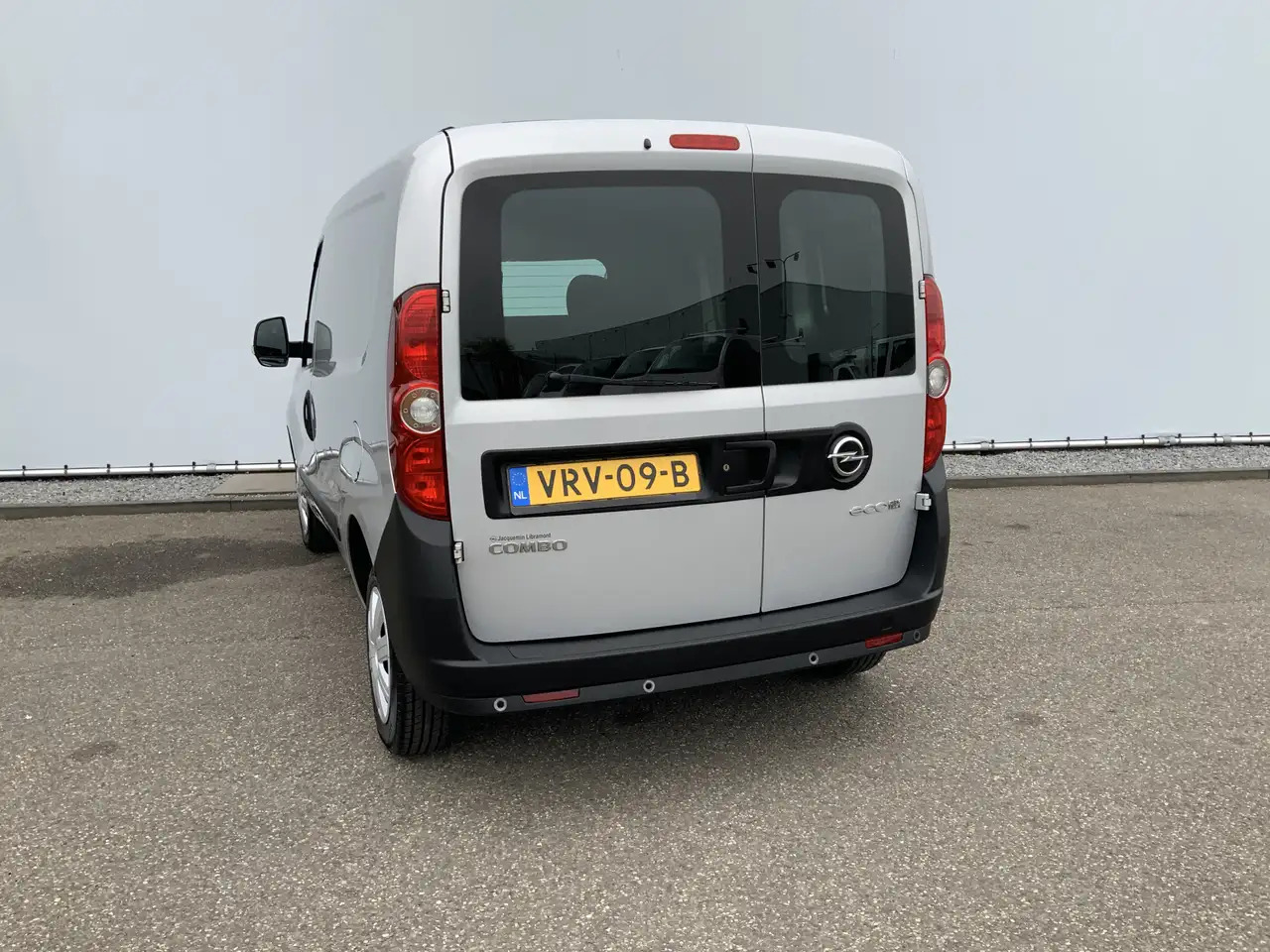 Opel Combo 1.3 CDTi L1H1 Edition Airco Euro 6 - Furgón: foto 2 Opel Combo 1.3 CDTi L1H1 Edition Airco Euro 6 - Furgón: foto 2