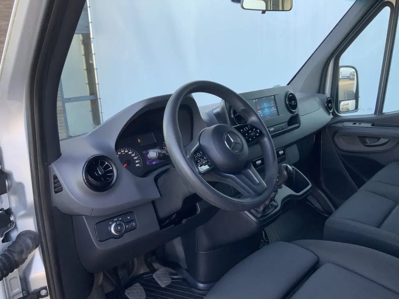 Mercedes-Benz Sprinter 314 2.2 CDI L2H2 Airco Cruise 3 Zits Trekhaak 2000 - Otros maquinaria: foto 4 Mercedes-Benz Sprinter 314 2.2 CDI L2H2 Airco Cruise 3 Zits Trekhaak 2000 - Otros maquinaria: foto 4