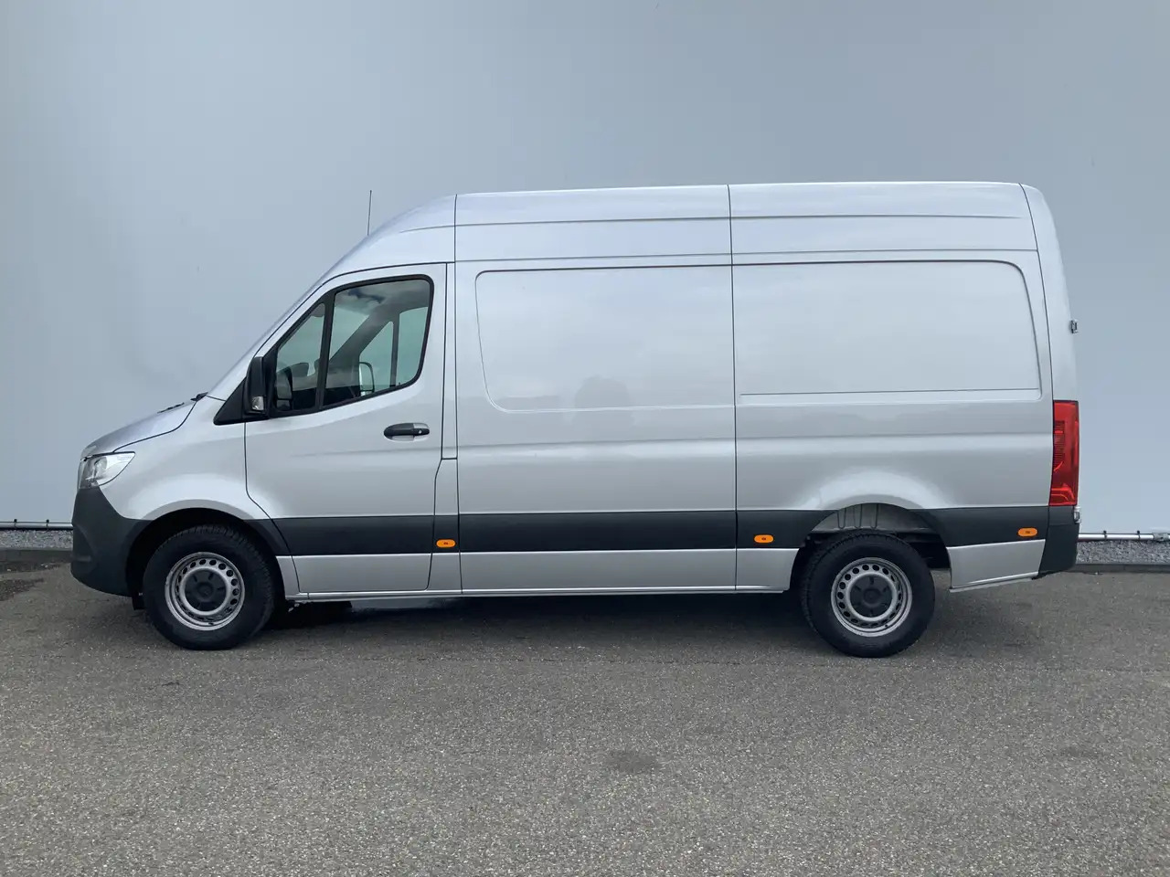 Mercedes-Benz Sprinter 315 1.9 CDI L2H2 Automaat 3 Zits Airco Navi Camera - Otros maquinaria: foto 2 Mercedes-Benz Sprinter 315 1.9 CDI L2H2 Automaat 3 Zits Airco Navi Camera - Otros maquinaria: foto 2