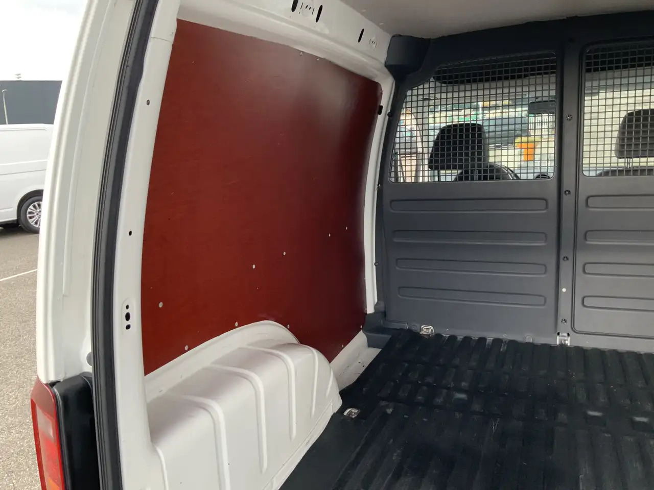 Leasing de Volkswagen Caddy BENZINE !!! 1.2 TSI Airco Side Bar Alu Velg Trekha Volkswagen Caddy BENZINE !!! 1.2 TSI Airco Side Bar Alu Velg Trekha: foto 9 Leasing de Volkswagen Caddy BENZINE !!! 1.2 TSI Airco Side Bar Alu Velg Trekha Volkswagen Caddy BENZINE !!! 1.2 TSI Airco Side Bar Alu Velg Trekha: foto 9