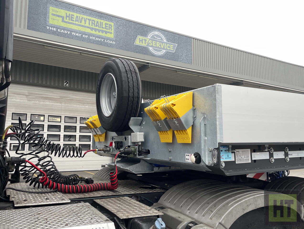 Faymonville MAX Trailer 2-Achs-Tiefbett mit Pendelachsen - Semirremolque góndola rebajadas: foto 3 Faymonville MAX Trailer 2-Achs-Tiefbett mit Pendelachsen - Semirremolque góndola rebajadas: foto 3