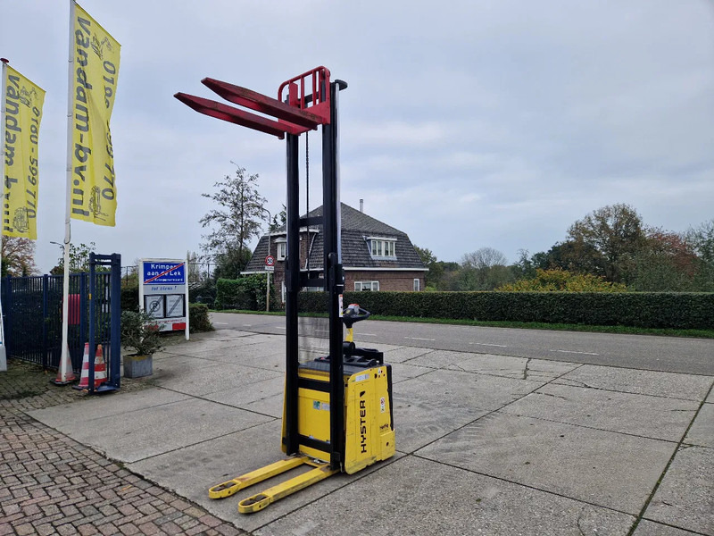 Hyster S1.5S elektrische stapelaar hefhoogte 3.17m. - Apilador: foto 1 Hyster S1.5S elektrische stapelaar hefhoogte 3.17m. - Apilador: foto 1