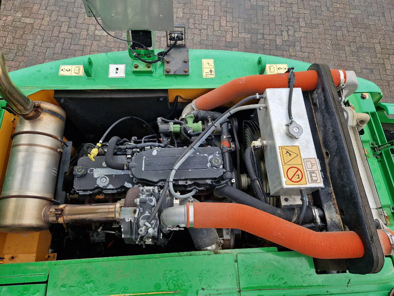 Hyundai Robex 160W-9A met 6-cilinder Cummins motor - Excavadora de ruedas: foto 5 Hyundai Robex 160W-9A met 6-cilinder Cummins motor - Excavadora de ruedas: foto 5