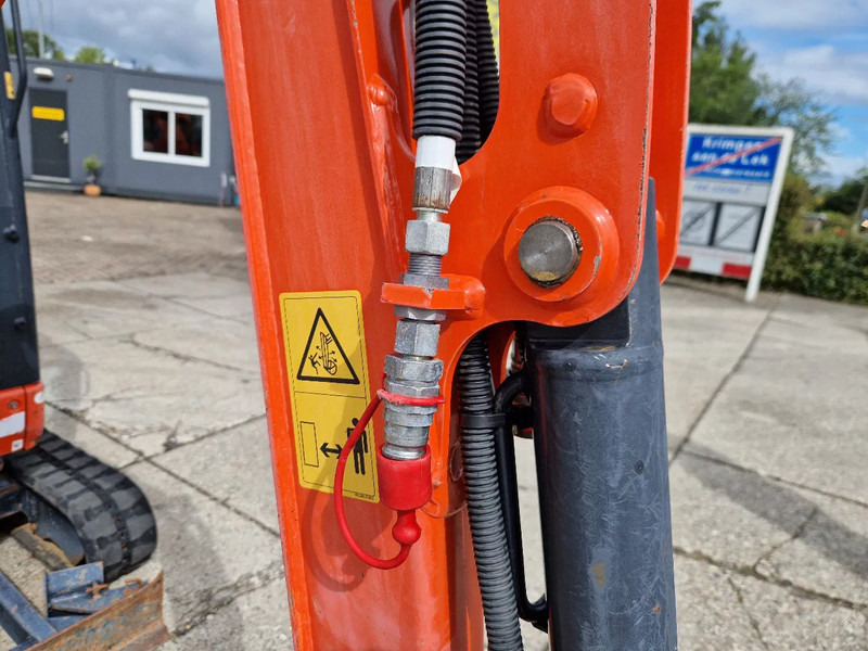 Miniexcavadora Kubota KX019-4 CW05 met 2 bakken: foto 13