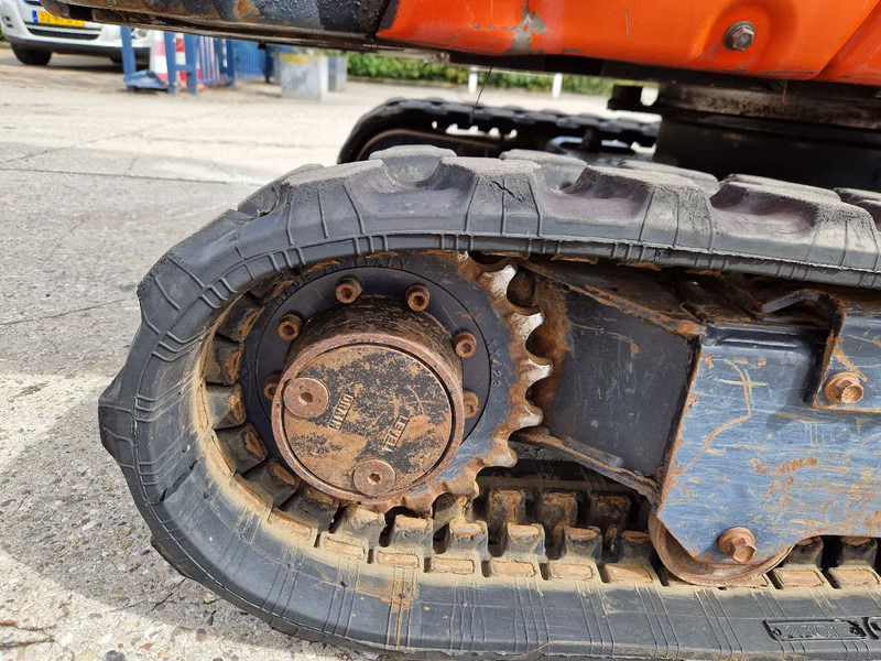 Miniexcavadora Kubota KX019-4 CW05 met 2 bakken: foto 16