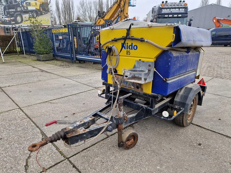 Onbekend Nido Stratos B08-15 nat zoutstrooier zo uit het werk - Esparcidor de sal: foto 1 Onbekend Nido Stratos B08-15 nat zoutstrooier zo uit het werk - Esparcidor de sal: foto 1