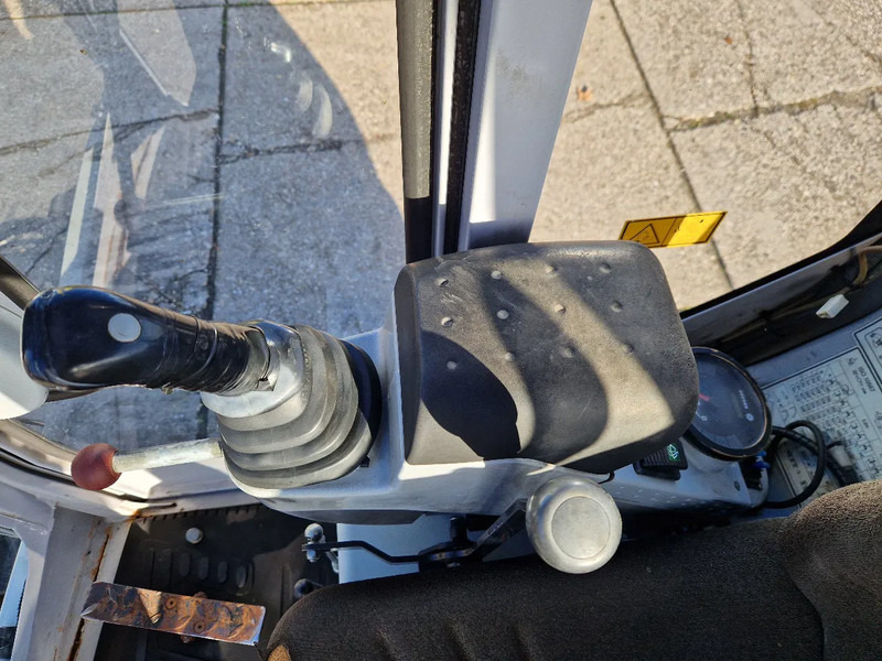 Leasing de WACKER NEUSON 2404RD met nivelleersysteem, mountain proof WACKER NEUSON 2404RD met nivelleersysteem, mountain proof: foto 11 Leasing de WACKER NEUSON 2404RD met nivelleersysteem, mountain proof WACKER NEUSON 2404RD met nivelleersysteem, mountain proof: foto 11