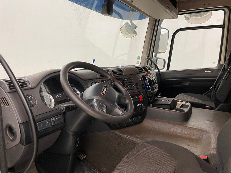 Cabeza tractora DAF CF 460: foto 8