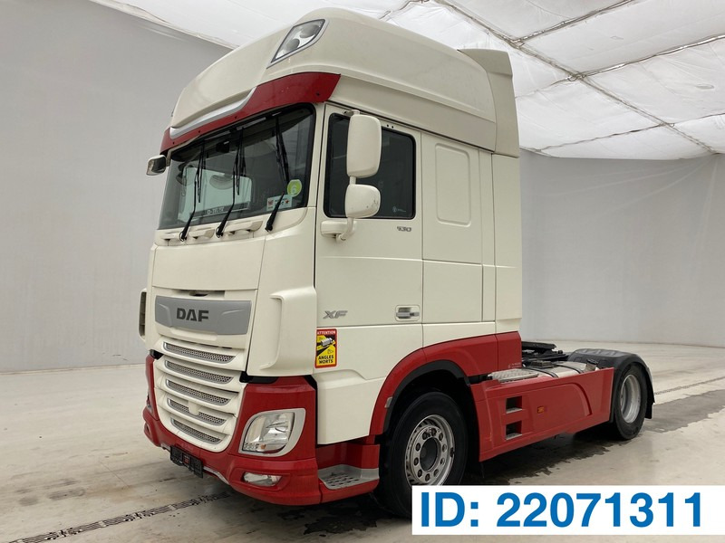 DAF XF105.530 Super Space Cab - Cabeza tractora: foto 1 DAF XF105.530 Super Space Cab - Cabeza tractora: foto 1