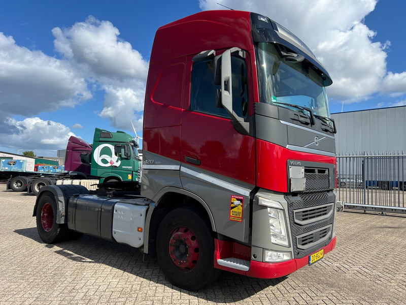 Volvo FH13.420 Globetrotter - ADR - Cabeza tractora: foto 3 Volvo FH13.420 Globetrotter - ADR - Cabeza tractora: foto 3