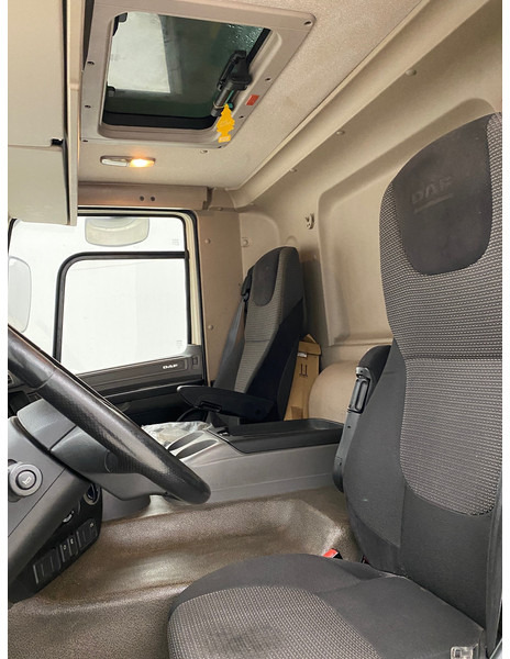 Camión caja cerrada DAF CF 310: foto 9 Camión caja cerrada DAF CF 310: foto 9