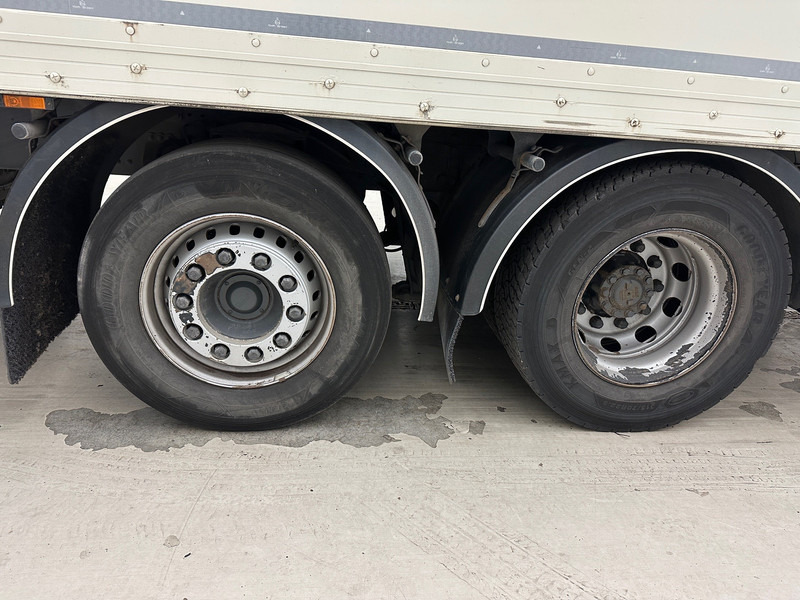 Camión caja cerrada DAF CF 330 - 6x2: foto 12