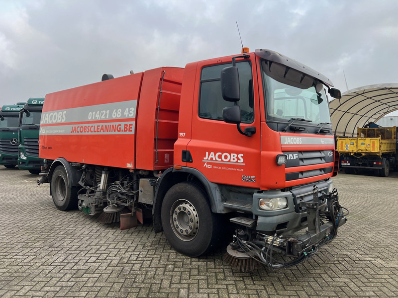 DAF CF75.250 - Barredora vial: foto 3 DAF CF75.250 - Barredora vial: foto 3