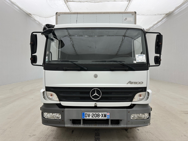 Mercedes-Benz Atego 1518 - Camión caja cerrada: foto 2 Mercedes-Benz Atego 1518 - Camión caja cerrada: foto 2