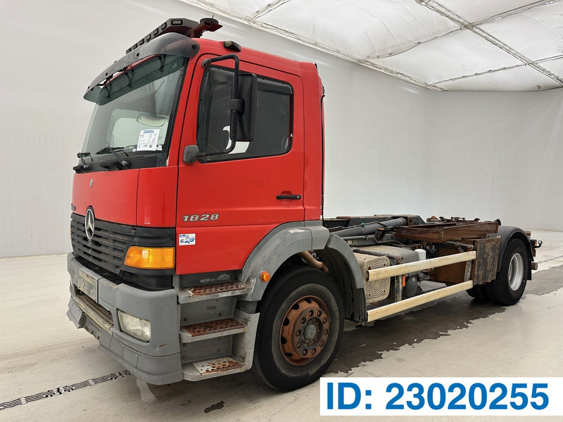 Mercedes-Benz Atego 1828 - Camión multibasculante: foto 1 Mercedes-Benz Atego 1828 - Camión multibasculante: foto 1