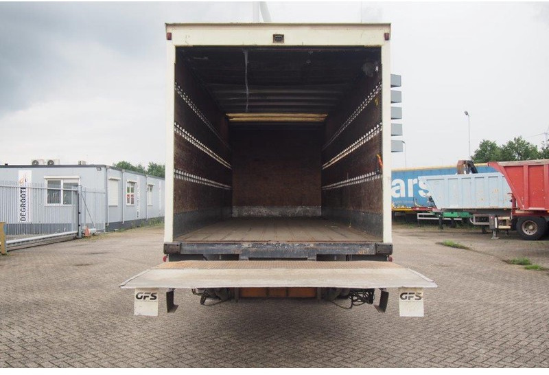 Camión caja cerrada Volvo FM9.260: foto 9