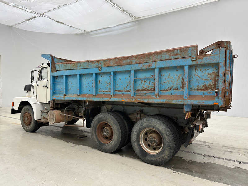 Camión volquete Volvo N10.320 - 6x4: foto 6